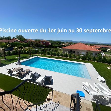 Studio Chez L'Habitant Avec Piscine Commune Grieges Экстерьер фото